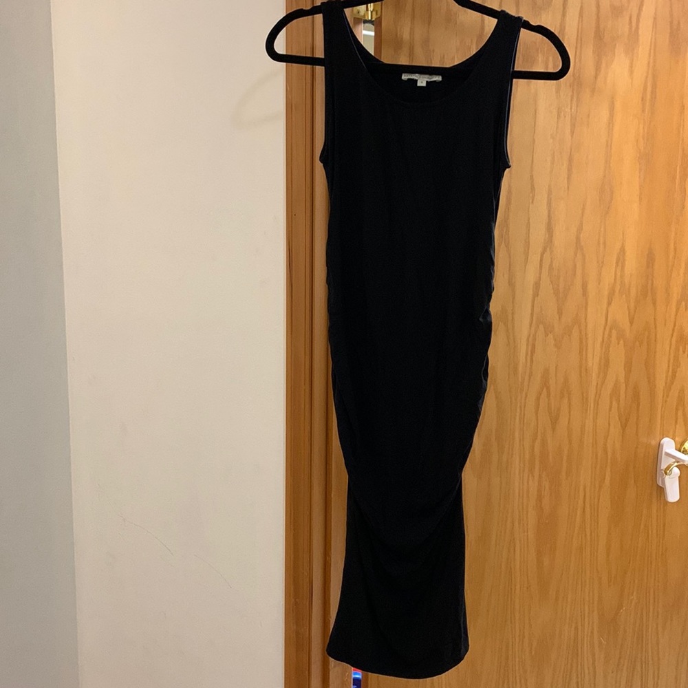 Kimi + Kai maternity dress small